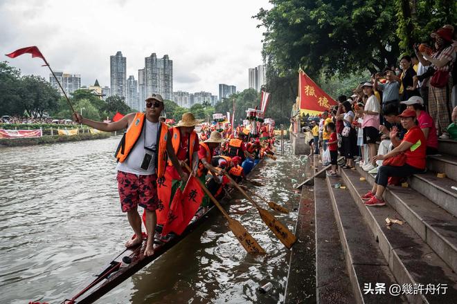 龙舟翻2条翻船原因离谱这下要被嘲笑了不朽情缘网站猎德村的船翻了！3条新(图6)